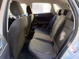 Volkswagen Polo VI Comfortline Automatik - foto 8