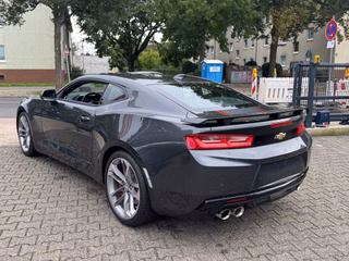 Chevrolet Camaro Coupé 6.2 V8 50th Anniversary Edition - foto 8