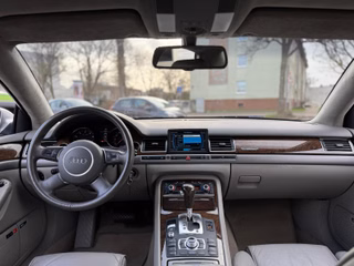 Audi A8 4.2 quattro - foto 23