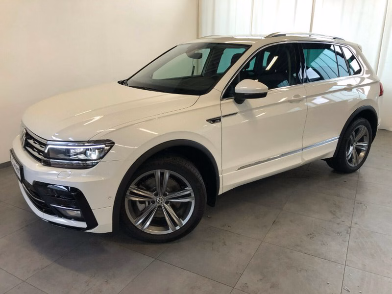 Volkswagen Tiguan 2.0 TSI 140kW DSG 4MOT R-LINE AHK STANDHE