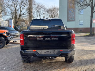 Dodge RAM Limited Night Exclusive + 24" +elektr. Rollo - foto 7