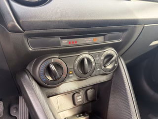 Mazda 2 Prime-Line 1.5 SKYACTIV-G RADIO / ZV+FUNK / E-FENSTER - bilder 9