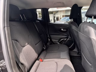 Jeep Renegade 1.3 T-GDI Automatik Limited Black-Pack - foto 25