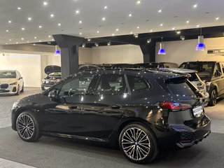 BMW 218 Active Tourer M-SPORT PANO HUD 360 MASSAGE H&K - bilder 6