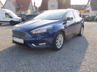 Ford Focus Turnier 1.0 EcoB. Titanium Aut. Navi PPS V+H Winter-P. - foto 1
