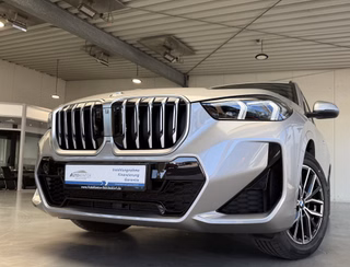 BMW X1 sDrive 18 i M Sport Autom.,. LED Navi Pano H/K Sound - bilder 3