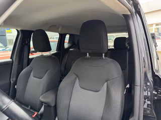 Jeep Renegade 1.6l Longitude Design Black-Pack - foto 12