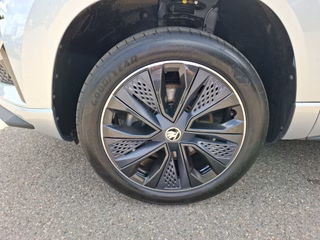 Skoda Karoq 1.5 TSI Sportline DSG / AHK / ACC / NAVI / KAMERA - foto 13