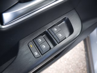 MG ZS 1.5 Hybrid+ Luxury KLIMA PDC KAMERA LED - foto 6