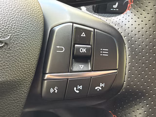 Ford Focus Turnier ST-Line ACC Navi CAM PDC LED - bilder 16
