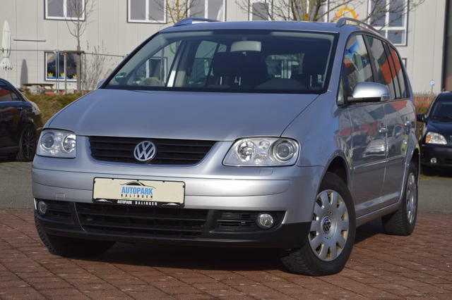 Volkswagen Touran Highline *Automatik*Klima*SHZ*AHK* Gebrauchtwagen Kaufen | EZ 08/2005 | Preis 5.990 €