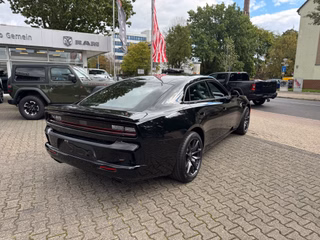 Dodge Charger Scat Pack AWD 2026 + Launch age - foto 6