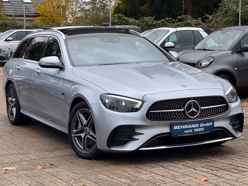 Mercedes-Benz E 300T d e*AMG*360°KAMERA*PANO*DISTRO*AMBIENTE