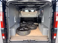 Daumennagel 17 - Renault Trafic Kasten Webasto Standheizung AHK Kamera 8fach Bereift