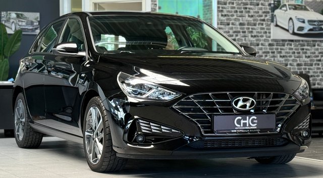 Hyundai i30 Trend Mild-Hybrid KAMERA|SHZ|CARPLAY| Gebrauchtwagen Kaufen | EZ 07/2023 | Preis 14.490 €