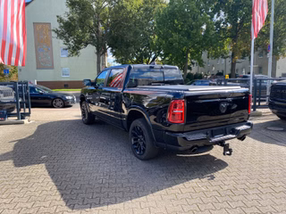 Dodge RAM 5.7 V8 HEMI Limited Night 2026 + 3 Jahre Garantie - bilder 5