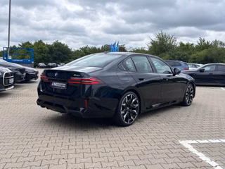 2027 BMW 540i xDrive - photo 4