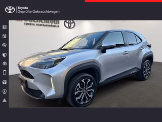 Toyota Yaris Cross Team D.+Safety Pak.+Allwetterräder - bilder 1