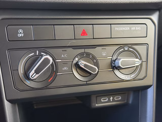 Volkswagen T-Cross Basis  Apple CarPlay Virtual Cockpit - bilder 28