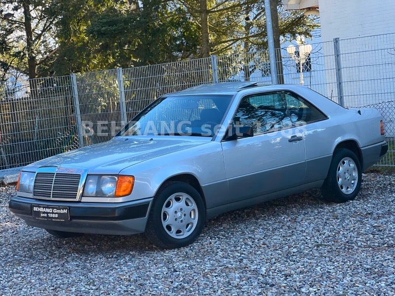 Mercedes-Benz 230 CE OLDTIMER DEUTSCHES FAHRZEUG - 2.HAND