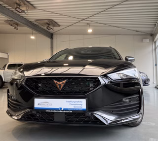 CUPRA Leon Sportstourer e-TSI DSG LED Virtual - foto 1