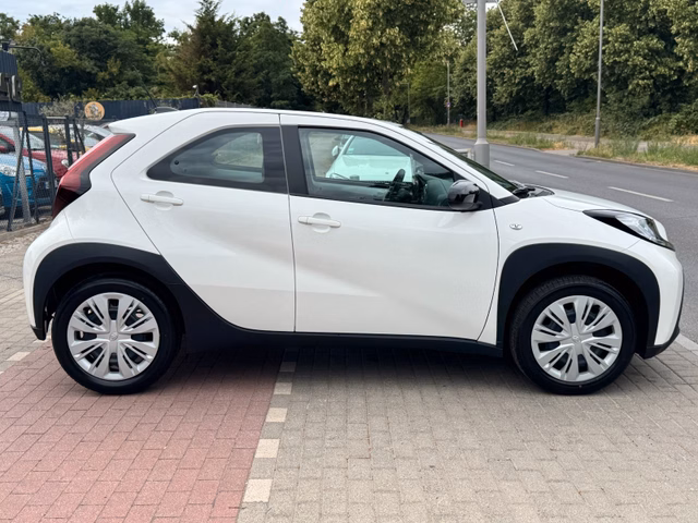 Toyota Aygo X Business Edition*Aut.*CarPlay*SHZ*CAM*4KM - foto 4