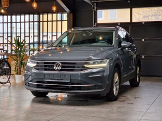 Volkswagen Tiguan 2.0TDI Life*7G*KAMERA*KEYLESS*1.HAND - bilder 3