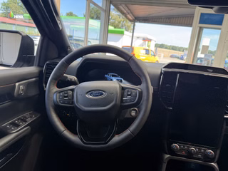 Ford Ranger Wildtrak e-4WD Doka Automatik Rollo schwarz. Facelift AHK sofort - bilder 4