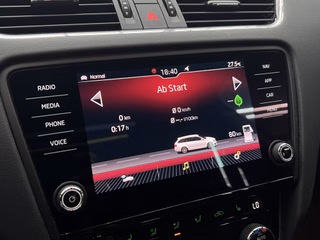 Skoda Octavia Combi V-RS 245 / PANO / ACC / LED / LANE-ASSIST / FRONT-ASSIST - foto 25