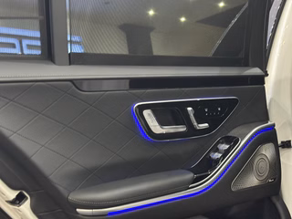 Mercedes-Benz S 400 d 4M AMG DESIGNO PANO 360 BUR HUD NIGHT 3D - bilder 46