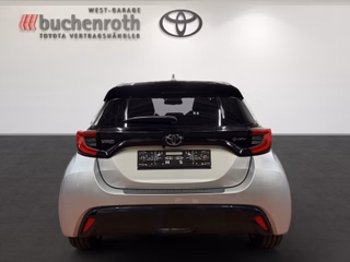 Toyota Yaris Hybrid Style - foto 5