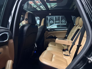 Porsche Cayenne 3,0 Diesel Platinum Edition CHRONO / PANO / CAM / BOSE / START-STOP - foto 34