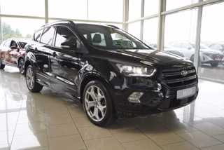 Ford Kuga ST-Line 2,0TDCI 180PS 4x4 aAHK/19*Alu/Pano/Navi
