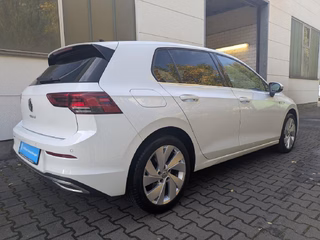 Volkswagen Golf VIII 1.5 TSI Style *Assist,Sitz,LEDPlus* - foto 3