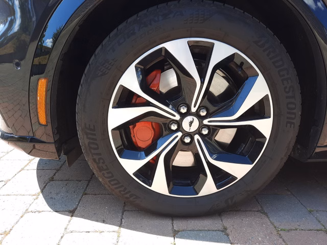 Ford Mustang Mach-E AWD ExtendedRange+NAVI+PANO+ACC+KAMERA+PDC - bilder 5