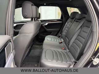Volkswagen Touareg R-Line 4x4*HUD*SPUR*TOT*DYN*AHK*PAN*STHZ - foto 6