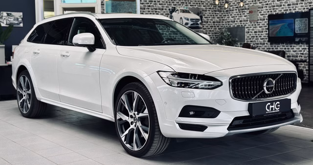 Volvo V90 Cross Country Pro AWD |LED|SHZ|AHK|Pano|B&W|21"| Gebrauchtwagen Kaufen | EZ 02/2022 | Preis 39.990 €