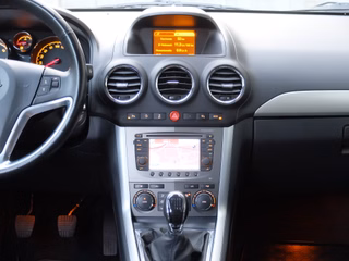 Opel Antara 2.2 CDTi Cosmo 4x4 Leder Navi AHK - foto 17
