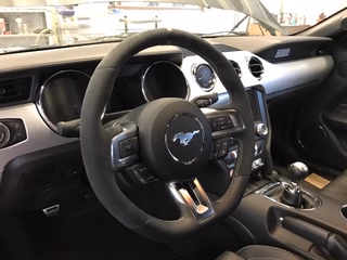 NPML2 Lenkrad GT 350 Alcantara Naht/Mittelstrich grau 