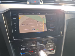 Volkswagen Passat Variant 2.0 TDI Business DSG / NAVI / KAMERA / SITZHEIZUNG - foto 8