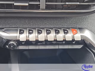 Peugeot 3008 Allure Pack   130 EAT8 AHK Navi ACC Kamera - foto 7