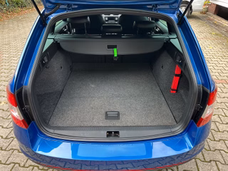 Skoda Octavia Combi RS/1.Hand/Automatik/ - foto 11