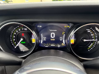 Jeep Wrangler Unlimited Rubicon 4xe Sonder-Umbau Komplettlackierung - bilder 32
