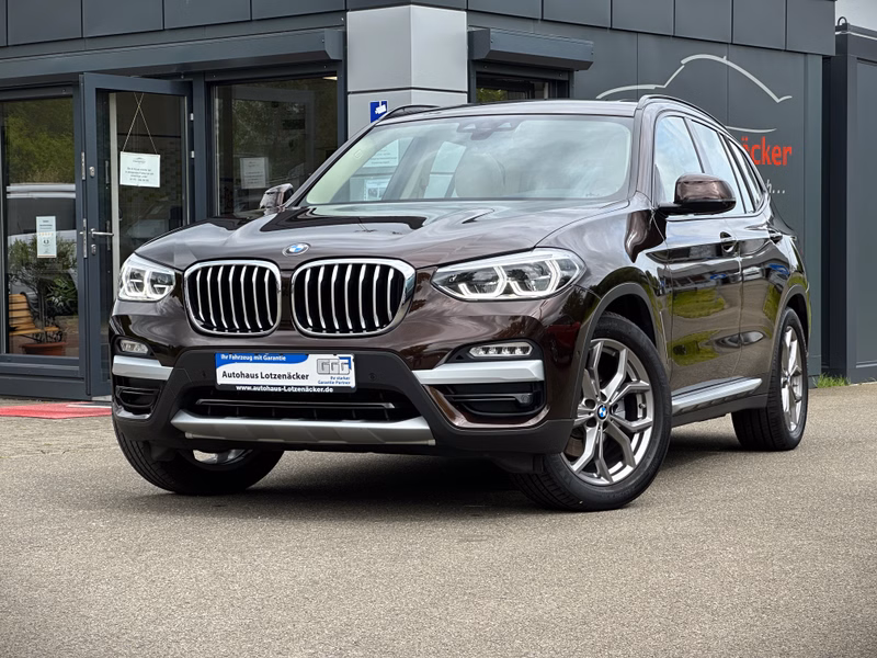 BMW X3 xDrive 20 i xLine Pano AHK HUD 8-Fach BMW