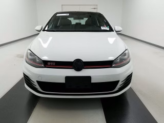 Volkswagen Golf Used vehicle for sale