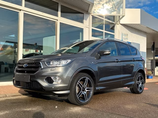 Ford Kuga ST-Line Black&Silver/Bi-Xenon/Rfkamera/AHK - bilder 1