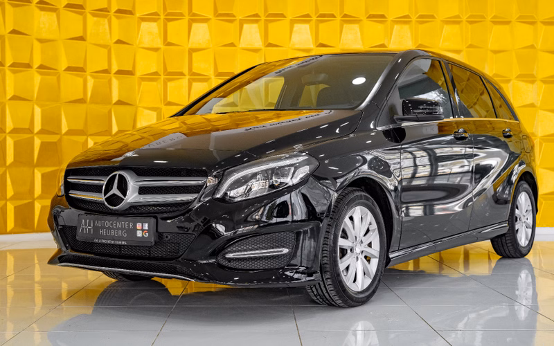 Mercedes-Benz B 180  NAVI PDC TEMP KLIMA LED
