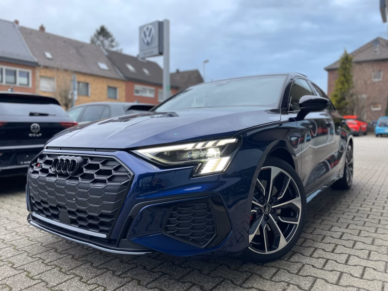 Audi S3 Sportback 2.0 TFSI quattro,PANO,KAM,B&O,LEDER