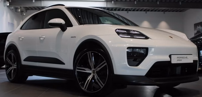 Porsche Macan Electric 4 PANO BOSE