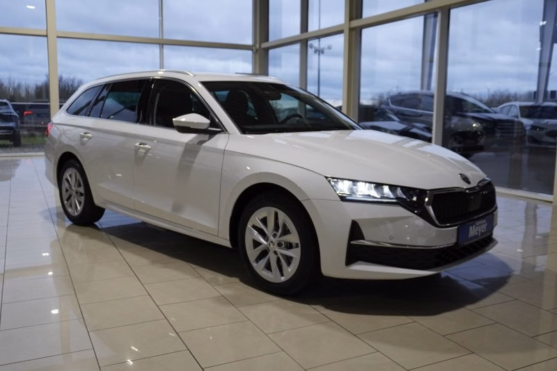 Skoda Octavia Selection Facelift 1.5TSI 150PS DSG mHEV    **